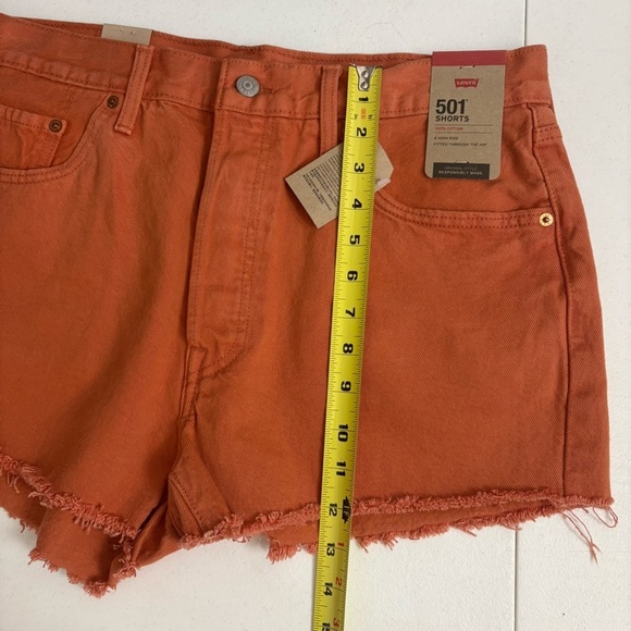 Levis Womens Orange Denim Shorts size 33 - Picture 10 of 11